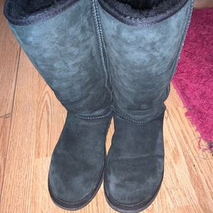 BLACK TALL UGG BOOTS